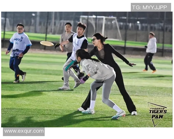 陈秀英亲述飞盘技巧与心得分享助你提升竞技水平 陈秀英亲述飞盘技巧与心得分享助你提升竞技水平