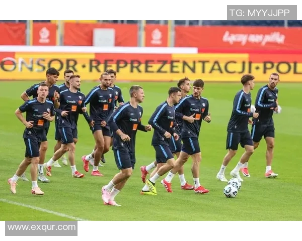 友谊赛中的激情碰撞：不同国家球队携手打造国际足球交流新篇章